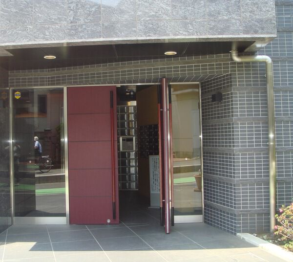 【サンアリーナ北浦和】エントランス