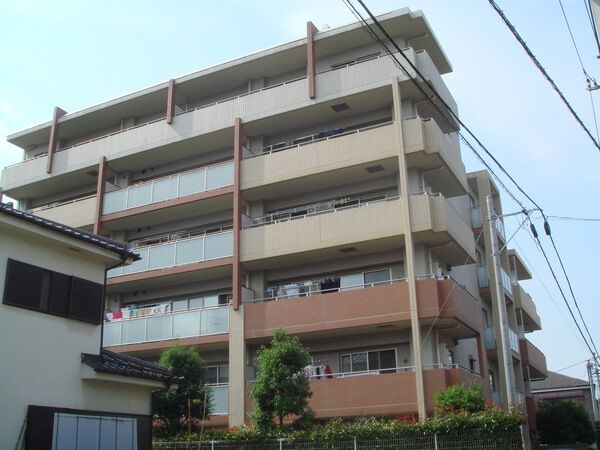 【クラルテ浦和本太フローレア】外観