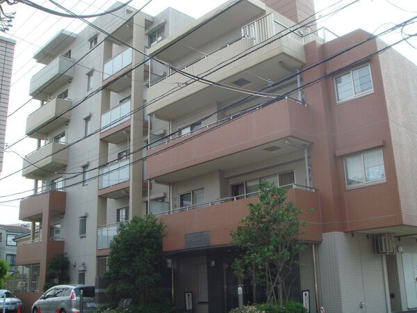 【クラルテ浦和本太フローレア】外観