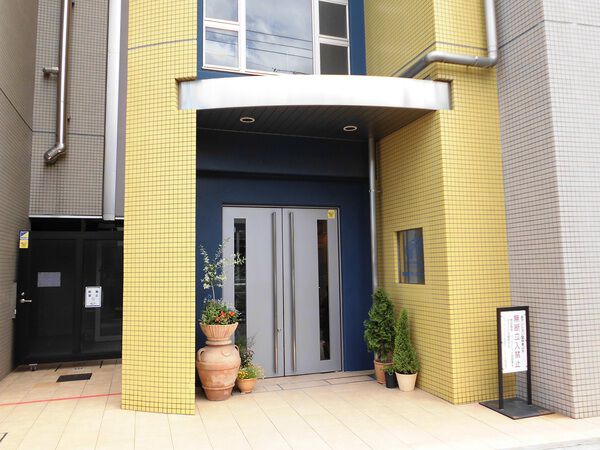 【ヒューマンスクエア南浦和ヴィスターネ】エントランス