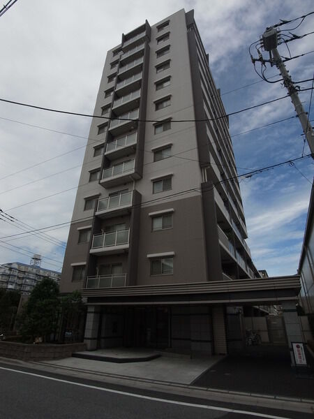 アーデル川口レヴァリエ