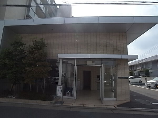 【ゼファー武蔵浦和グランリブス】エントランス