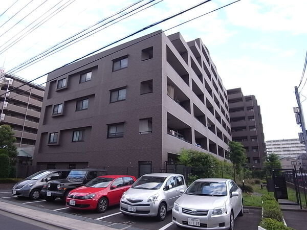 【ドラゴンマンション武蔵浦和伍番館】外観