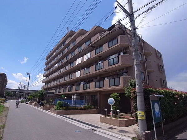 【セレナハイム武蔵浦和】外観