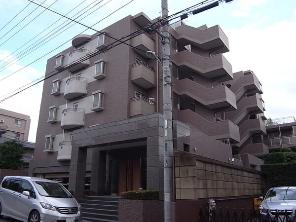 【ヒルズ浦和根岸】外観