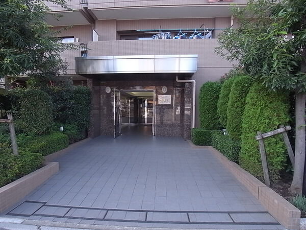 【メイツ南浦和】エントランス