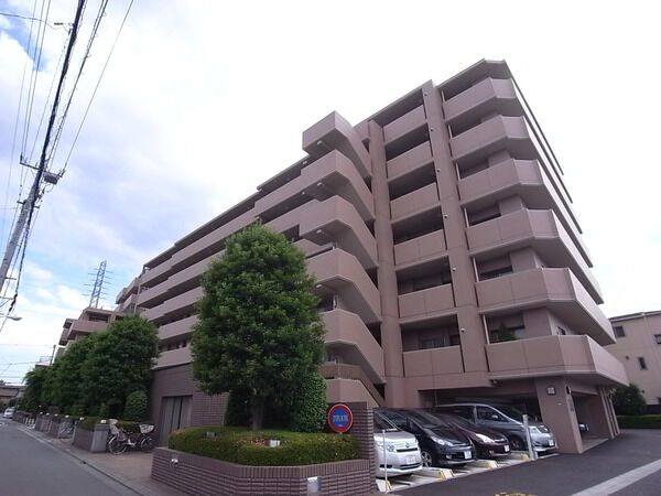 【コスモ南浦和ロイヤルフォルム】外観