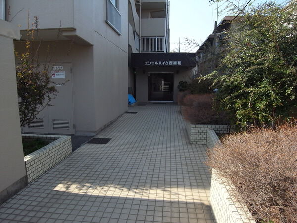 【エンゼルハイム西浦和】アプローチ 【エンゼルハイム西浦和】アプローチ