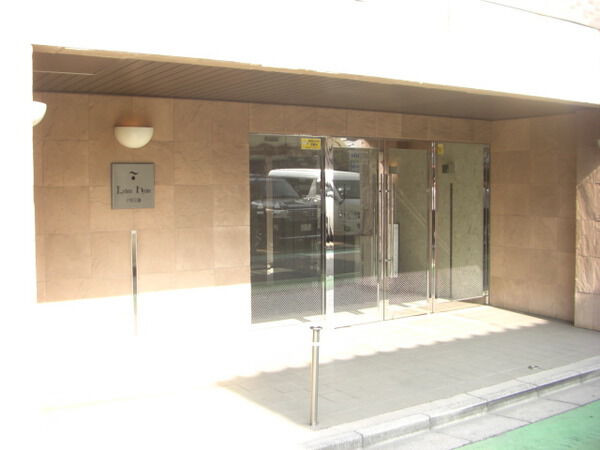 【レーベンハイム戸田公園】エントランス