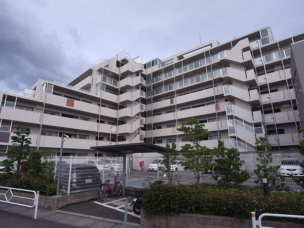 【ヒューマンスクエア戸田】外観