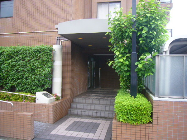 【ベルハイム戸田】エントランス