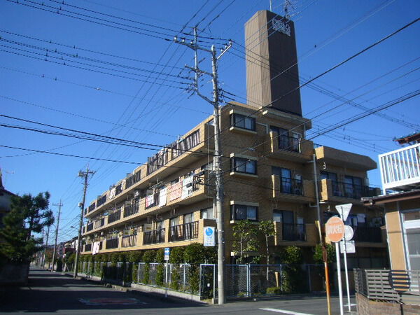 【ライオンズマンション戸田第２】外観