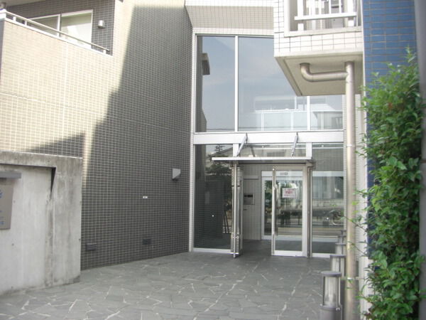 【ヒューマンスクエア戸田公園ルシエ】エントランス