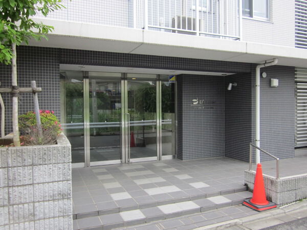 【D’グランセ二子玉川】エントランス