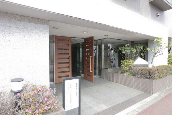 【コスモ久ヶ原グランコート】エントランス 【コスモ久ヶ原グランコート】エントランス