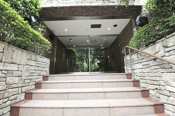 【パレロワイヤル田園調布】アプローチ 【パレロワイヤル田園調布】アプローチ