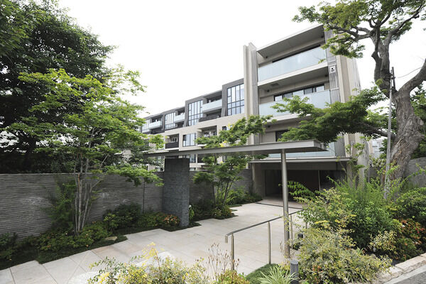 【ブランズ田園調布】アプローチ