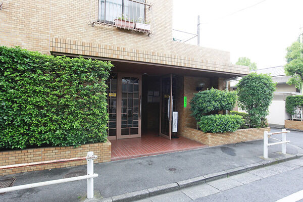 【ハイシティ田園調布南】エントランス前 【ハイシティ田園調布南】エントランス前