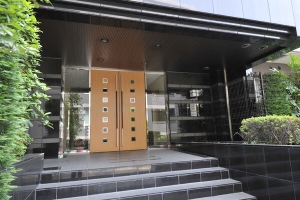 【パレステュディオ代々木上原】エントランス 【パレステュディオ代々木上原】エントランス