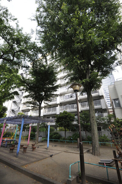 【ライオンズマンション初台第2】外観