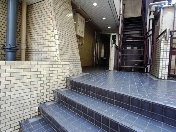 【グレイス池尻大橋】エントランス