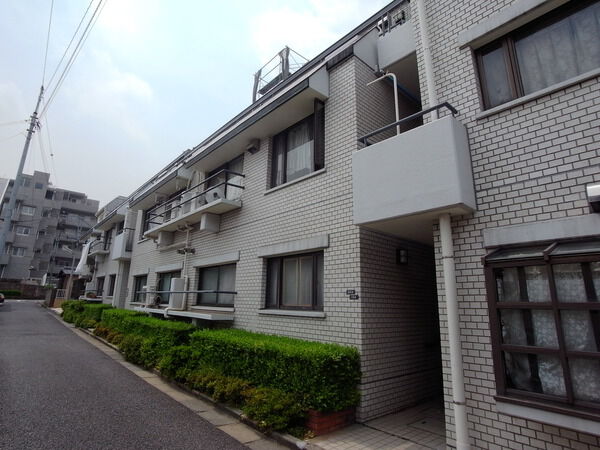 【中銀上馬マンシオン】外観