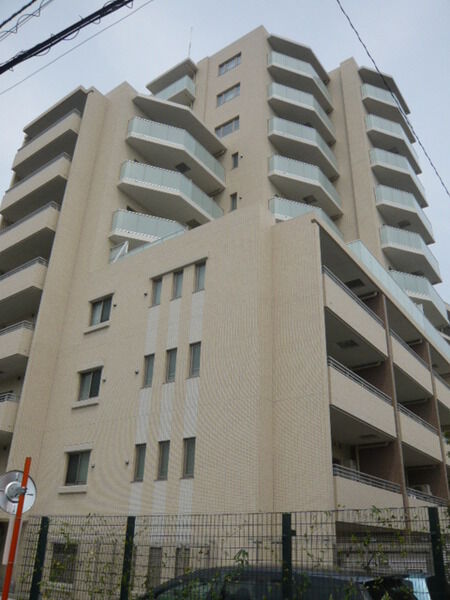 【ザ・パークハウスアーバンス三軒茶屋】南西側からの外観 【ザ・パークハウスアーバンス三軒茶屋】南西側からの外観