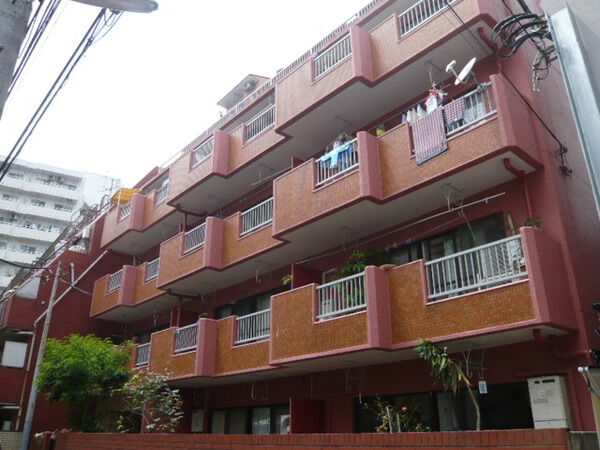 【サンパレス三軒茶屋】外観 【サンパレス三軒茶屋】外観