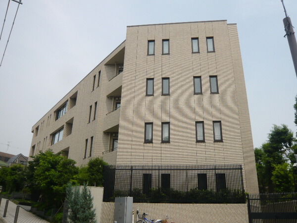 【ハイレーゼ三軒茶屋】外観 【ハイレーゼ三軒茶屋】外観