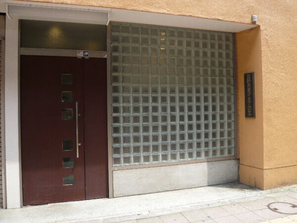 【三軒茶屋ターミナルビル】エントランス 【三軒茶屋ターミナルビル】エントランス