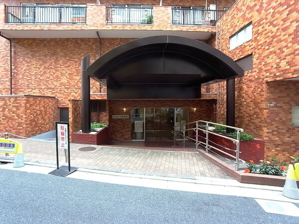 シャンボール三軒茶屋 2枚目 シャンボール三軒茶屋