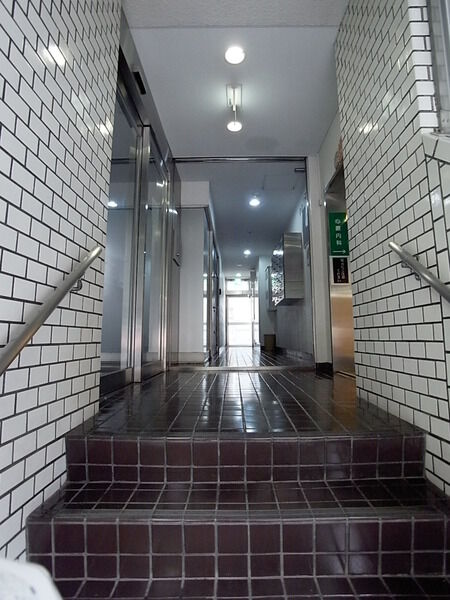 メゾンレスポアール 2枚目 メゾンレスポアール