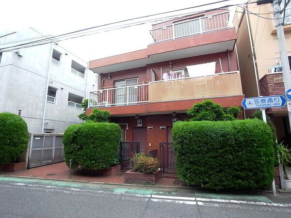 ルミエール三軒茶屋 2枚目 ルミエール三軒茶屋