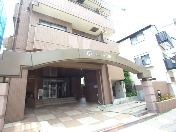 【フリーディオ三宿】エントランス1 【フリーディオ三宿】エントランス1