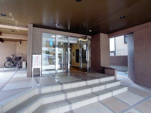 【フリーディオ三宿】エントランス2 【フリーディオ三宿】エントランス2