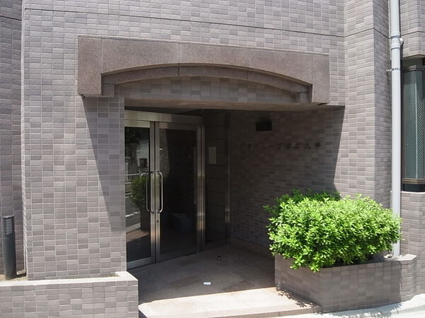 グランレーブ都立大学
