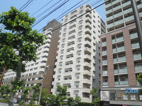 【梅屋敷パークファミリア】外観 【梅屋敷パークファミリア】外観