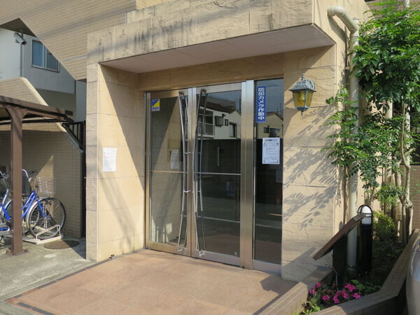 【ナイスアーバン西蒲田】エントランス 【ナイスアーバン西蒲田】エントランス