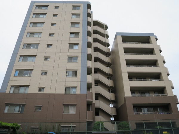 【ライオンズマンション蒲田東パークサイド】外観