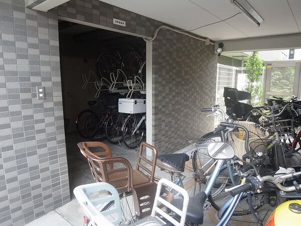 【メルシー武蔵小山】駐輪場 【メルシー武蔵小山】駐輪場