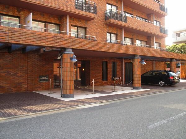 【ペアシティ花房山】エントランス2 【ペアシティ花房山】エントランス2