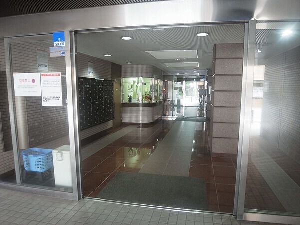 【ロジマン武蔵小山】エントランス1 【ロジマン武蔵小山】エントランス1