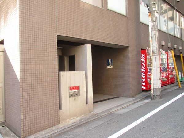 【シーダム目黒】エントランス1