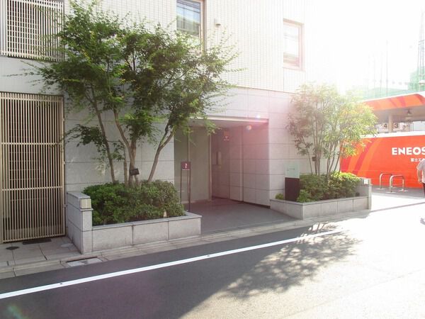 【イニシアイオ目黒】エントランス1