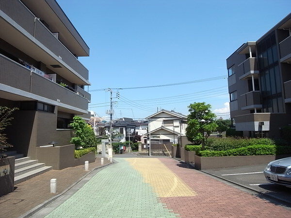 【ライフヴィラ大森鹿島】前面道路