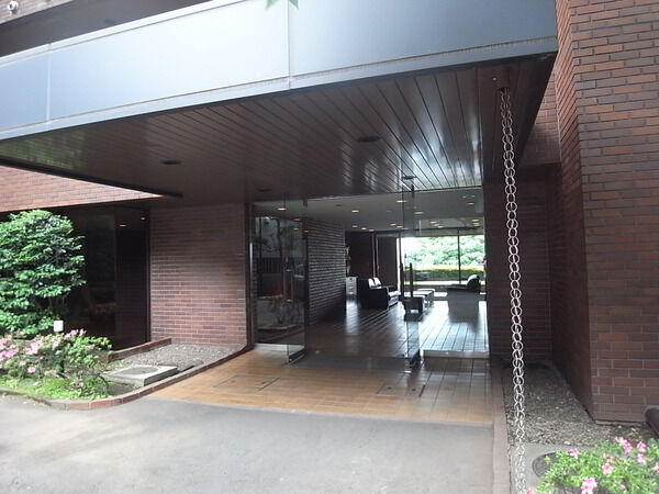 【大森山王の館八景園】エントランス