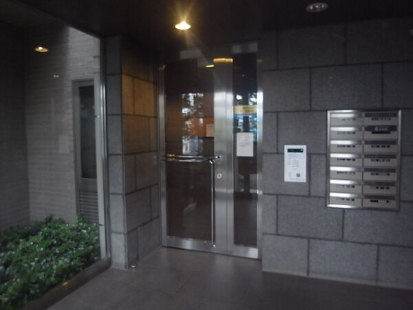 【山王ガーデンハイツ】エントランス