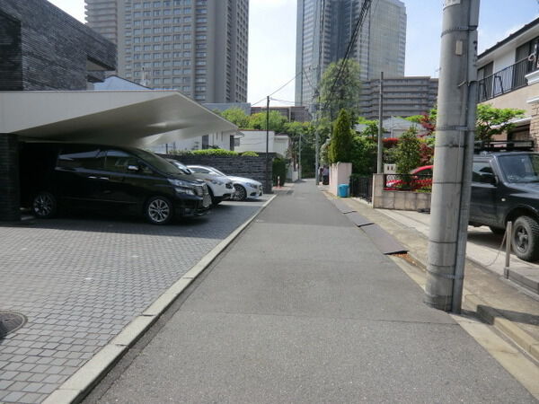 【渋谷伊達町ハウス】前面道路