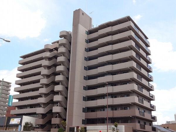 シャリエ本厚木 2枚目 シャリエ本厚木