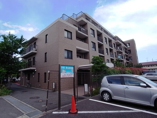 【向ヶ丘遊園ハイライズ】外観